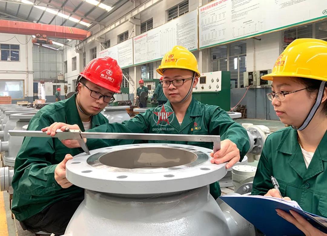 中阀传媒赴奥工拍摄宣传片