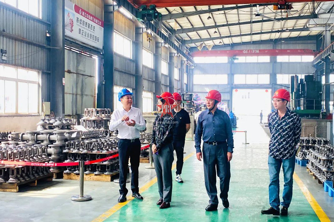 温州高新区管委会副主任董智超一行赴中信阀门走访调研
