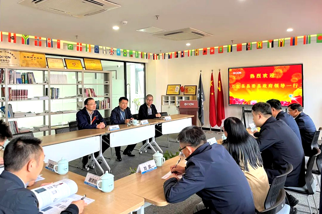 东辰1.jpg 东辰1.jpg