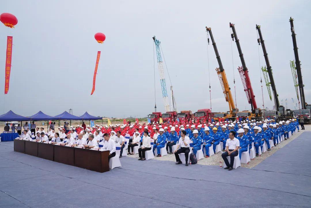 bff0ad430c024e3fbc4cc72520c19cfd~noop.jpg bff0ad430c024e3fbc4cc72520c19cfd~noop.jpg